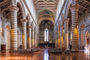 duomo santa maria assunta orvieto interno