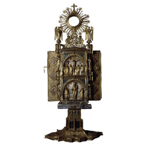 relikui  reliquary  tempat relik corporal disimpan dan dihormati
