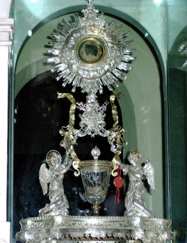 miracolo eucaristico di lanciano   foto dal vivo